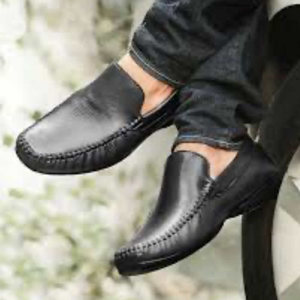 Pierre Cardin Leather Slip On Loafers - Size 11 - G51-18
